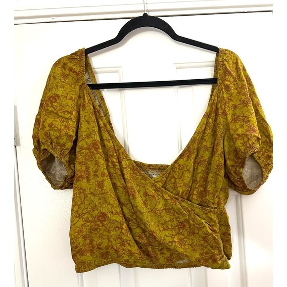 Urban Outfitters Beth Ruched Surplice Puff Sleeve Crop Top Yellow Floral - Large - Picture 2 of 5